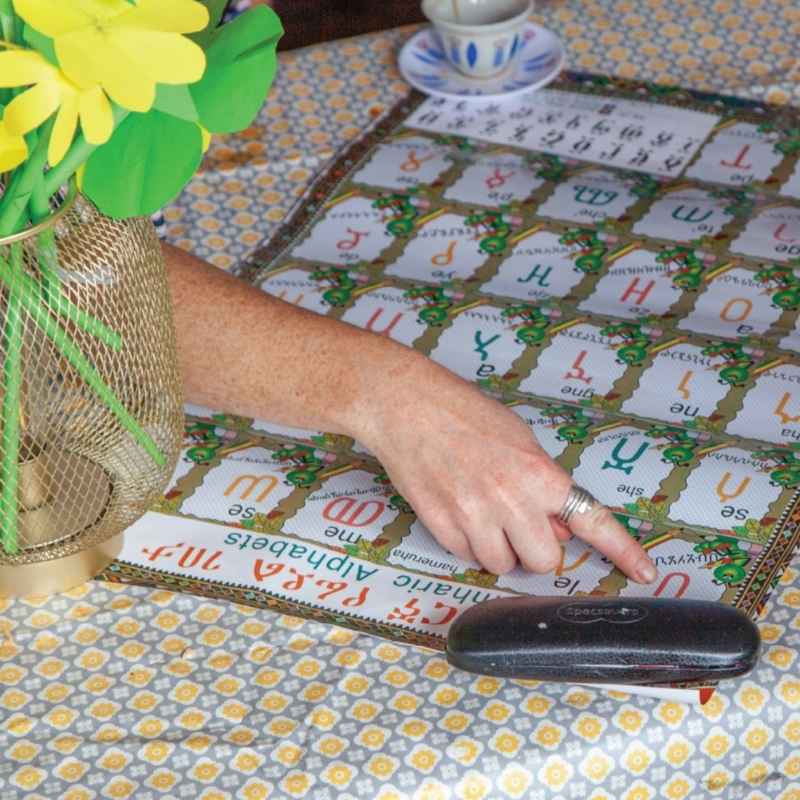 Finished paper Adey Abeba flowers on the workshop table
