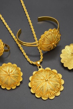 Big Pendant Habesha Bridal Set – Necklace, Earrings, Bracelet & Ring (Style 2) – Azmarino Fashion Boutique – view 3