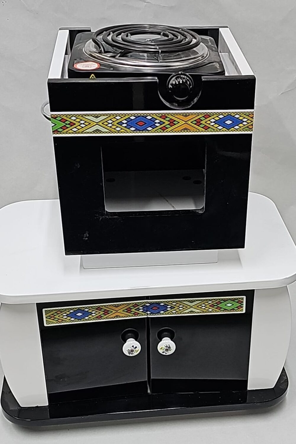 Traditional Coffee Table – Azmarino Fashion Boutique