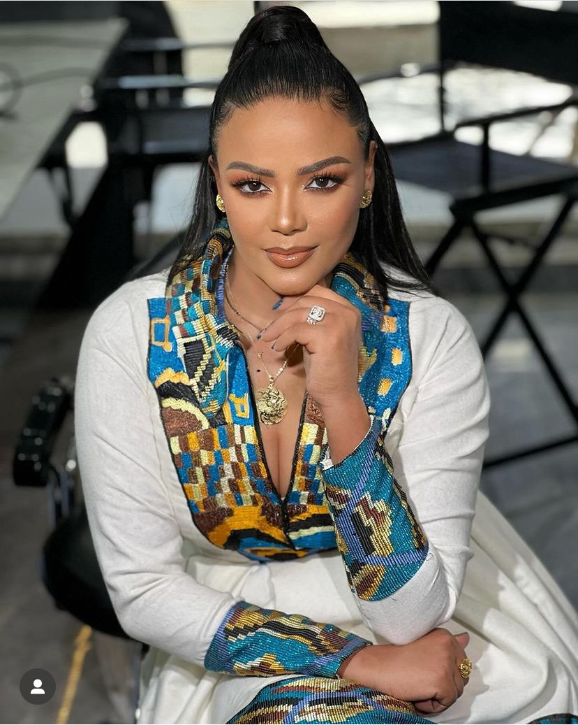 Zuria Habesha Kemis – White with Blue & Gold Tibeb (Style 2) – Azmarino Fashion Boutique – view 2
